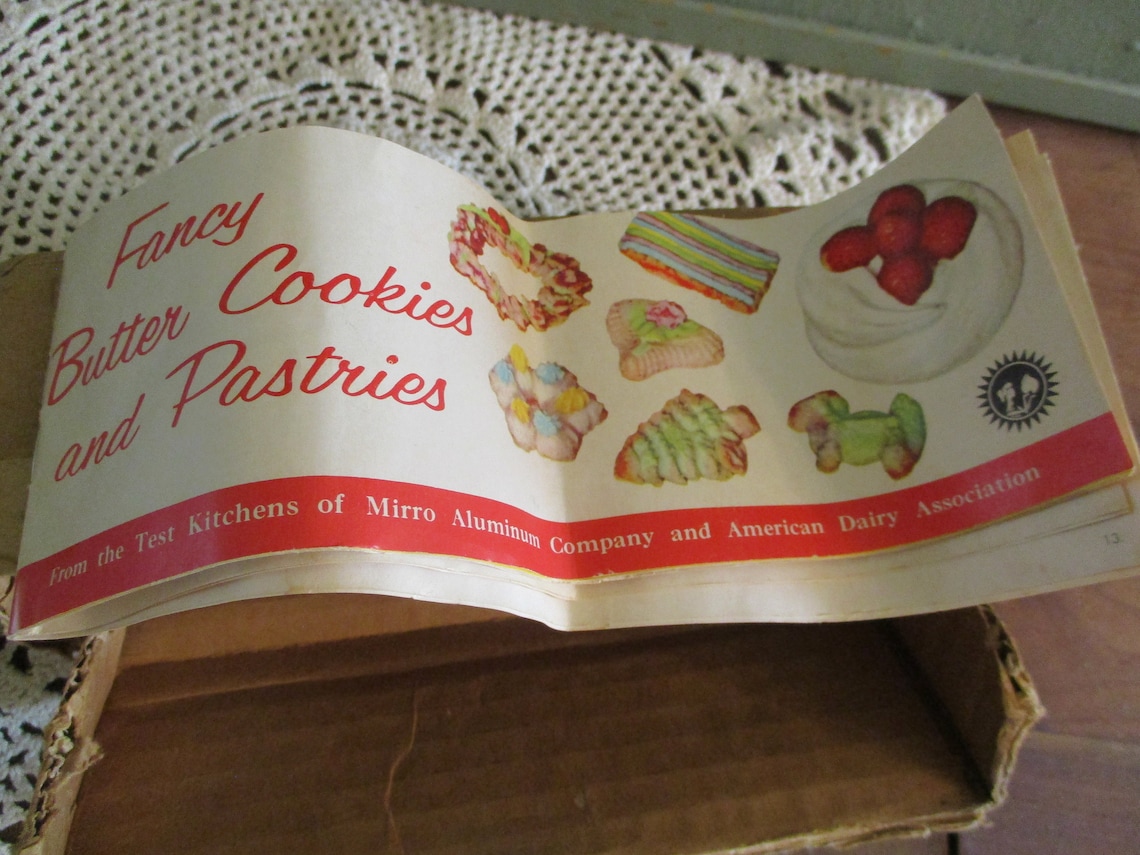 Mirro Cookie Press Recipe Booklet