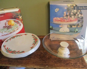 Holiday Pedestal Cake Plate Snowflake left Vintage CHOICE