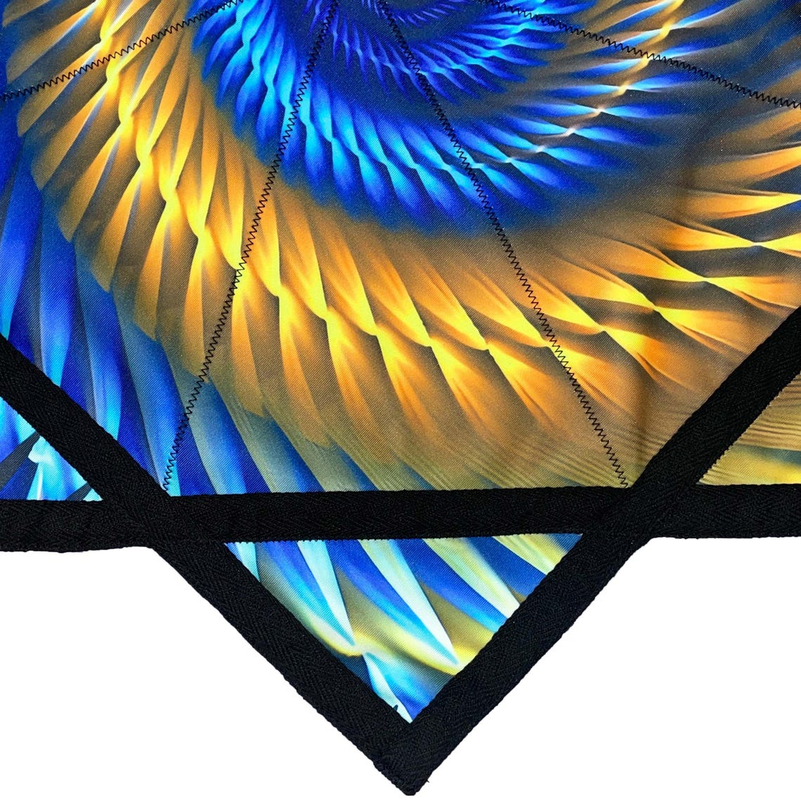 390083_4 390083_4