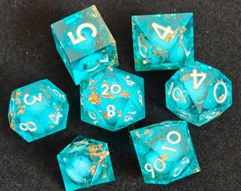 Blue Liquid Core Dice, Role Playing Games, Liquid Core Dice Sharp Edge Resin Dice for Dungeons and Dragons, D&D Dice Set, Christmas Gifts
