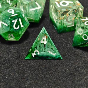 DND Dice Set, Handmade DND Resin Sharp Edge Dice Set, Green Star D&D Dice Set for Dungeons and Dragons, Polyhedral Dice Set