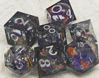 パープルフィッシュ リキッドコア ダイスセット - ハンドメイドのシャープエッジ樹脂製ダイス、DnD、TTRPG、RPG、ダンジョンズ&ドラゴンズ、イースターギフト、DNDダイス用