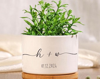 Personalisierte Hochzeitsdatum und Anfangsbuchstaben Blumentöpfe |Blumenvasen für frisch verlobte Paare | Hochzeitstaggeschenke für Brautpaare