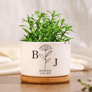 Custom Flower Pot for Wedding Couple Pots | Custom Succulent Planter Gift|Wedding Anniversary Gift for Couples|Anniversary Gifts Flower Pot