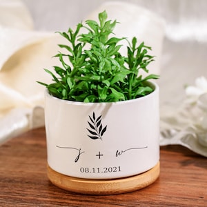 Macetas/jarrones de flores personalizados con fecha de boda y primera letra para recién casados. Maceta con sello personalizado/maceta para aniversario de bodas, compromiso.