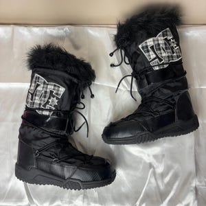 DC SHOES 39-41 Iconic Rare Vintage Snow Winter Warm Boots High Faux Fur Shoes y2k
