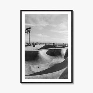 Fine Art Skateboard Print, Black & White Photography Poster, Urban Wall Art, Skateboarder Decor, Modern Home Decor