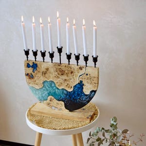 Customizable Hanukkah Menorah,Wood&Epoxy Chanukah Gift,Jewish Holiday Decor,Modern Wooden Menorah for Hanukkah,Hanukkah candle holder