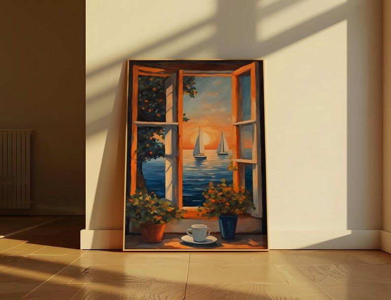 K&ouml;nnte beinhalten: Ein Gem&auml;lde, das ein Fenster mit Blick auf einen Sonnenuntergang &uuml;ber dem Meer mit zwei Segelbooten zeigt. Auf der Fensterbank stehen Pflanzen in T&ouml;pfen und auf einem Tisch stehen eine Tasse und eine Untertasse.