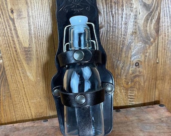 Leather belt bottle holder - Handcrafted - LARP, Cosplay, Renfair, Elfic, Cinema, Theatre