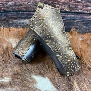 MORGANA leather warrior bracers - Handmade - Perfect for LARP,  Renfair, Elfic costumes, Medieval events, Cosplay, Cinema and Theater
