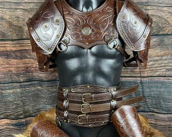 FEDERICO レザーアーマーセット：非対称の肩甲と喉当て - Etsy 日本