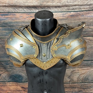 Ensemble d'armures en cuir FEDERICO : Pouldrons asymétriques et gorgerin