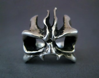 Skull  ring - Sterling Silver Demon ring - Fantasy ring