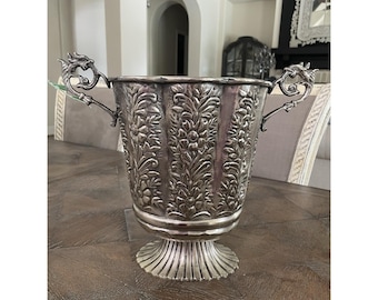Vtg Fluted Silver Repousse Metal Dbl Griffin Handle Footed Urn Planter