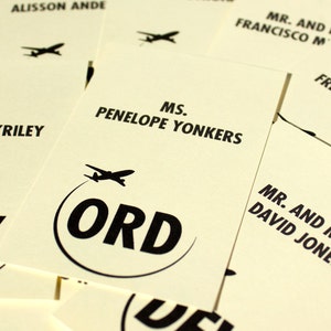 Luchthavencodes Plaatskaart perfect voor reisbruiloften of evenementen, kies uw luchthavens, lettertype, kleuren