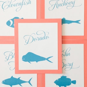 Sealife-tafelnummer voor bruiloften of feesten, kies je vissen en dieren, kies lettertypen en kleuren