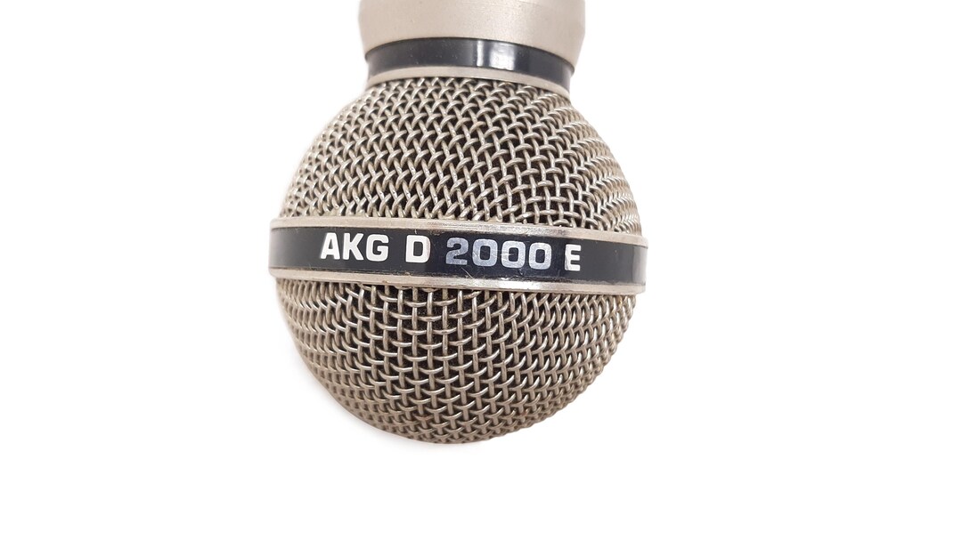 Microphones dynamiques AKG d'occasion - Audiofanzine