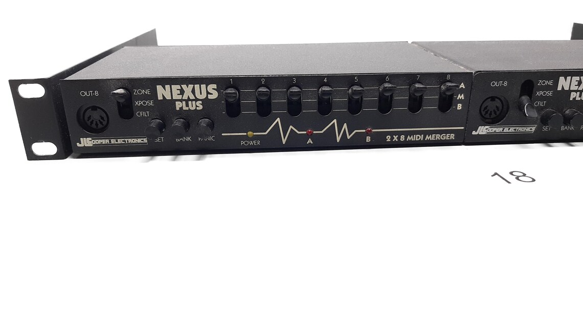 JLCooper Electronics Nexus Plus (1990s) – Vintage MIDI Patchbay with Adapter & Manual, foto 3 di 5