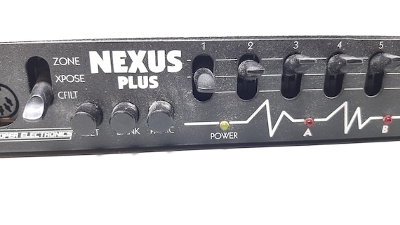 JLCooper Electronics Nexus Plus (1990s) – Vintage MIDI Patchbay with Adapter & Manual
