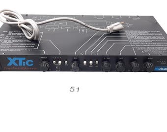 Alesis XT:c (1986) – Vintage Digital Reverb Processor with Original Manual