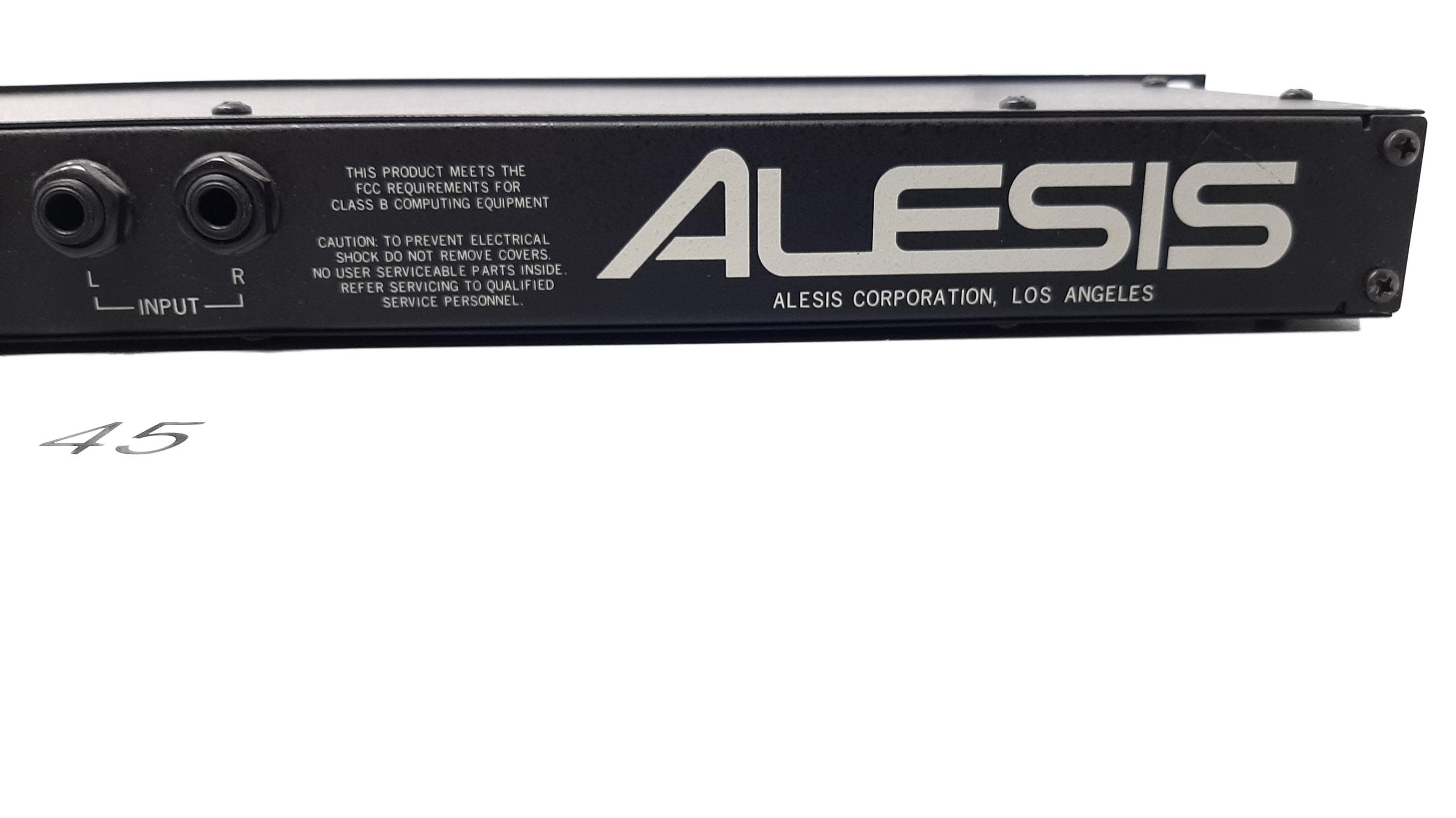 Alesis MIDIVERB II (1987) – 16-bit Digital Effects Processor