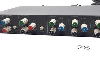 Symetrix 528 Voice Processor (1980s) – Mic Preamp Channel Strip