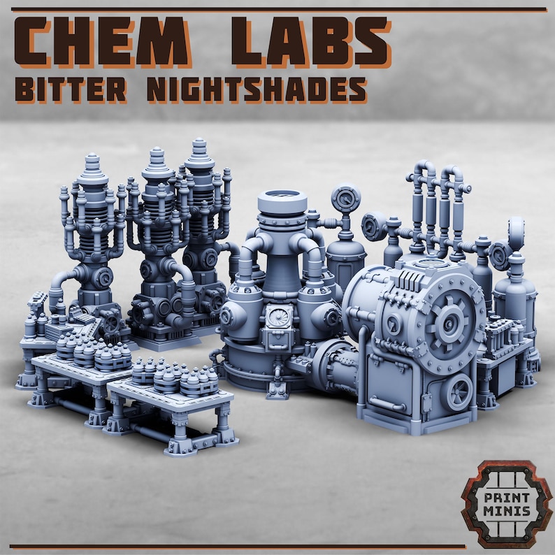 K&ouml;nnte beinhalten: Eine Sammlung grauer Chem Labs Bitter Nightshades Miniaturen. Das Set enth&auml;lt verschiedene detaillierte industrielle Ausr&uuml;stungsteile, wie Tanks, Rohre und Tische mit Flaschen. Das Print Minis-Logo befindet sich unten rechts.