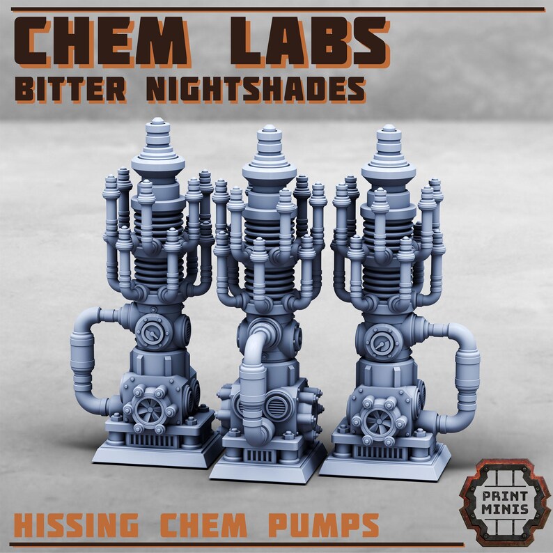 K&ouml;nnte beinhalten: Drei graue Chemiepumpen im Industriestil mit komplizierten Rohrleitungen und Ventildetails. Der Text "CHEM LABS BITTER NIGHTSHADES" steht oben und "HISSING CHEM PUMPS" unten. Die Pumpen stehen auf einer grauen Oberfl&auml;che.