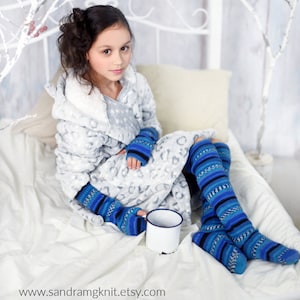 SET of Knitted wool socks and fingerless gloves, 8 COLORS, Hand knitted socks, WOOL arm warmers for kids, Christmas gift for sister