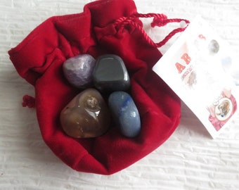 Zodiac Stone Pouches, 4 Stones, Stones to Compliment your Astrology Sign