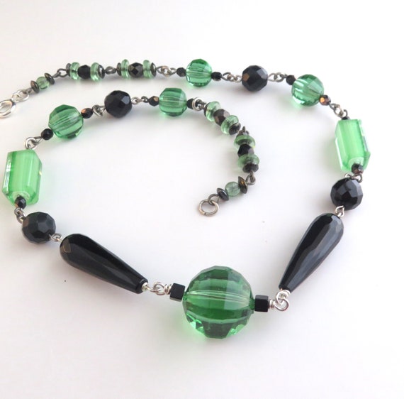 Art Deco Necklace, Green and Black Art Deco Bead … - image 1