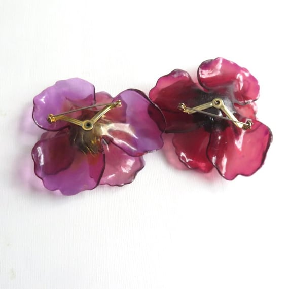 Vintage Acrylic Flower Brooch, Antique Flower Pin - image 5