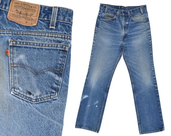 distressed levi jeans