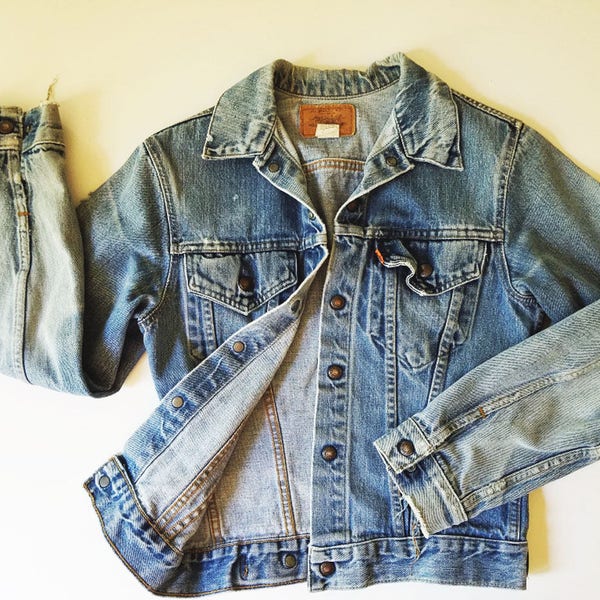 70s Vintage Denim Levi Jacket Faded & Distressed Levi Jacket / Slim Fit Womens Levi Denim Jacket Fits S / M