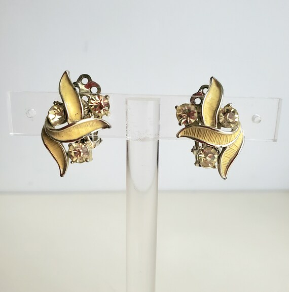 Clps boucles d'orelles vntage saumon pastel - Jeronne Vntage