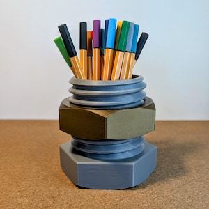3D Printed Screw and Bolt Pencil Holder - Customizable - Modern Engineer Design, Original & Practical Office Gift