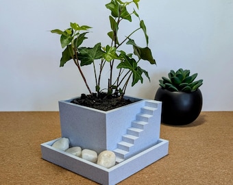 3D Succulent Planter – Designer Planter with Stairs and Water Retention – Eco-Friendly PLA Succulent Pot – Customizable Modern Decor
