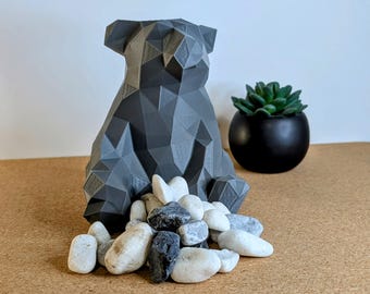 3D Printed Low Poly Bear Figurine - Power & Elegance, Customizable Size & Color, Modern Sculpted Decoration