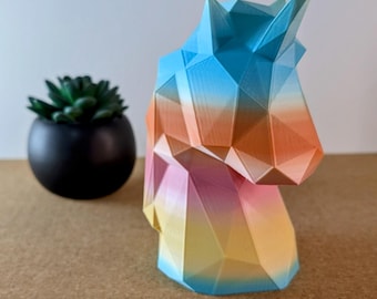 Low Poly style unicorn statuette, 3D printed, customizable in size and color!