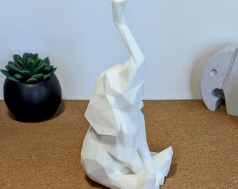 3D Low Poly Lucky Elephant Statue | Customizable Modern Sculpture | Decorative Gift | Size & Color of your choice