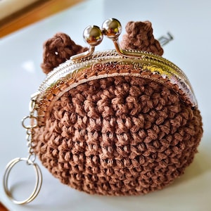 Llavero de billetera de gato personalizado: adorable regalo para niños. Estuche para auriculares, llavero y billetera minimalista hechos a mano, tres en uno.