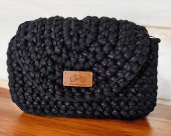 Sac à bandoulière au crochet fait main Sac à main en tricot noir