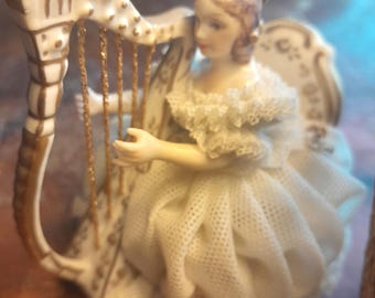ヴィンテージ フェントン ホブネイル ミルクガラス フリル花瓶 - Etsy 日本