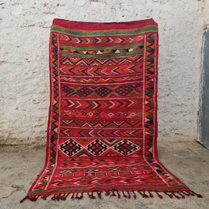 Handmade Moroccan Boucherouite Rug: Recycled Fabric Kilim