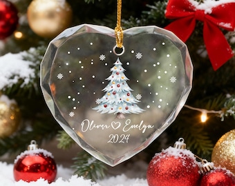 Decorazione personalizzata per l'albero di Natale, nomi e anno di coppia personalizzati, fiocco di neve in vetro come ricordo delle feste, decorazione in vetro per albero di Natale con acquerello