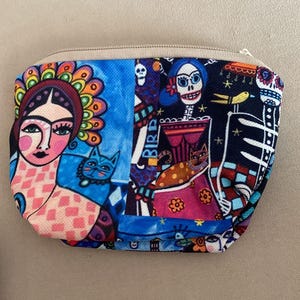 Bolsa con cremallera inspirada en Frida Kahlo – Cartera pequeña hecha a mano – Mini bolso de mano colorido – Monedero de arte mexicano – Regalo para amantes del arte