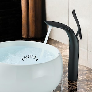 Basin Sink Faucet Minimalist design Single Handle Hot And Cold Water Mixer Tap Single Hole Deck Mounted Wash Basin Crane