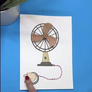Moonshotkidz „Spinning Fan” Szablon i instrukcje dotyczące interaktywnej elektroniki z papieru kartonowego Łatwa zabawa w sztukę technologiczną STEAM Projekt DIY Wirusowy film