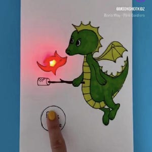 Moonshotkidz "Camping Dragon" Modelo e Instruções para Cartão Interativo Papel Eletrônico Fácil Diversão Tecnologia Arte STEAM Projeto DIY